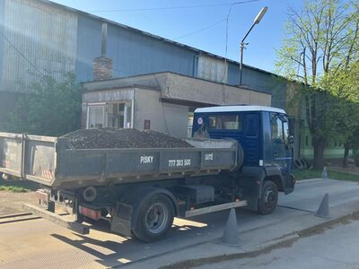 Kontejnerová přeprava materiálu Pohořelice | Pískovna Pohořelice