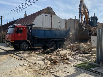 Odvoz suti v rámci demoliční služby | Demolice Hustopeče a okolí